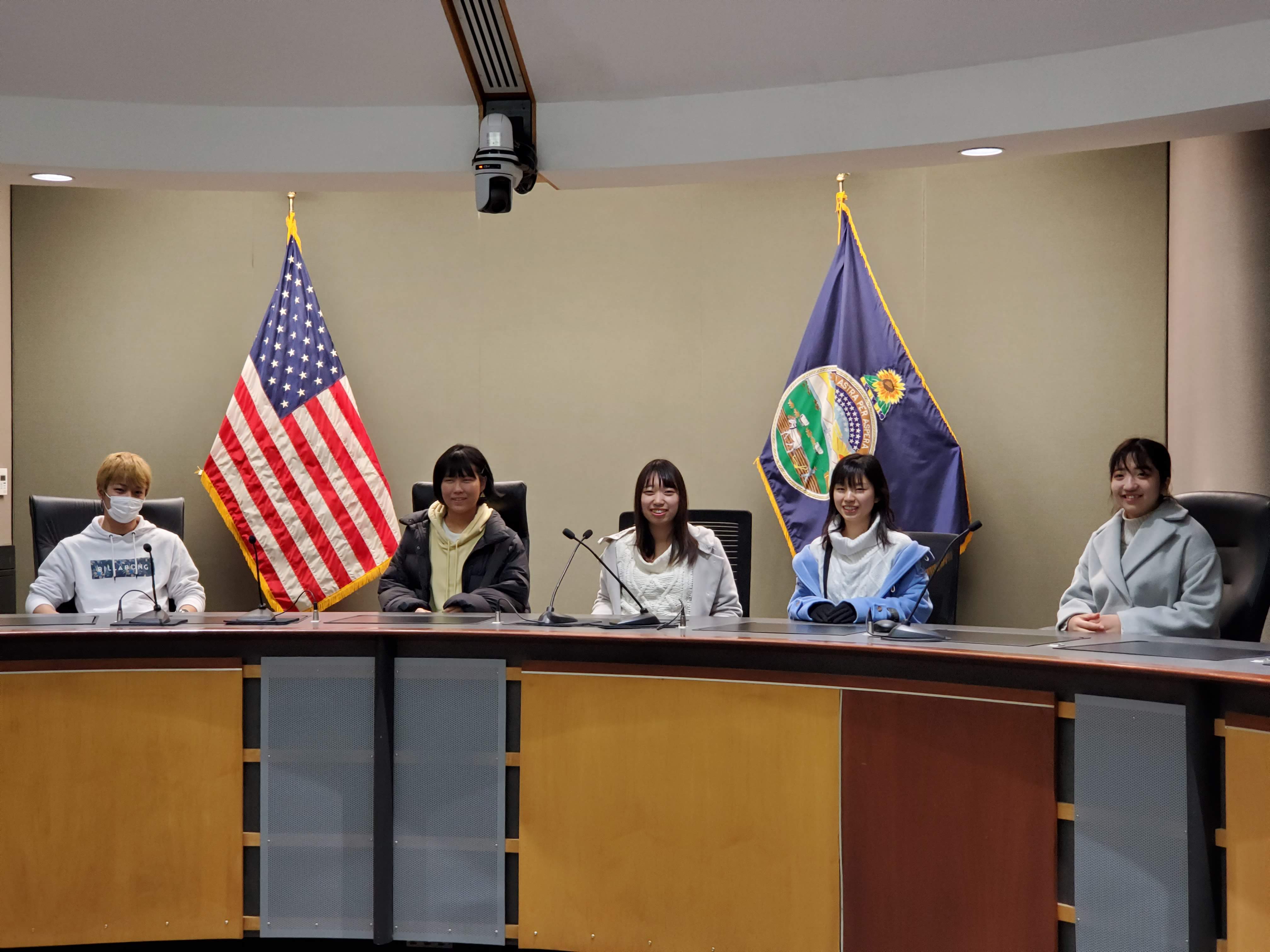 Kanagawa students at Lawrence City Hall