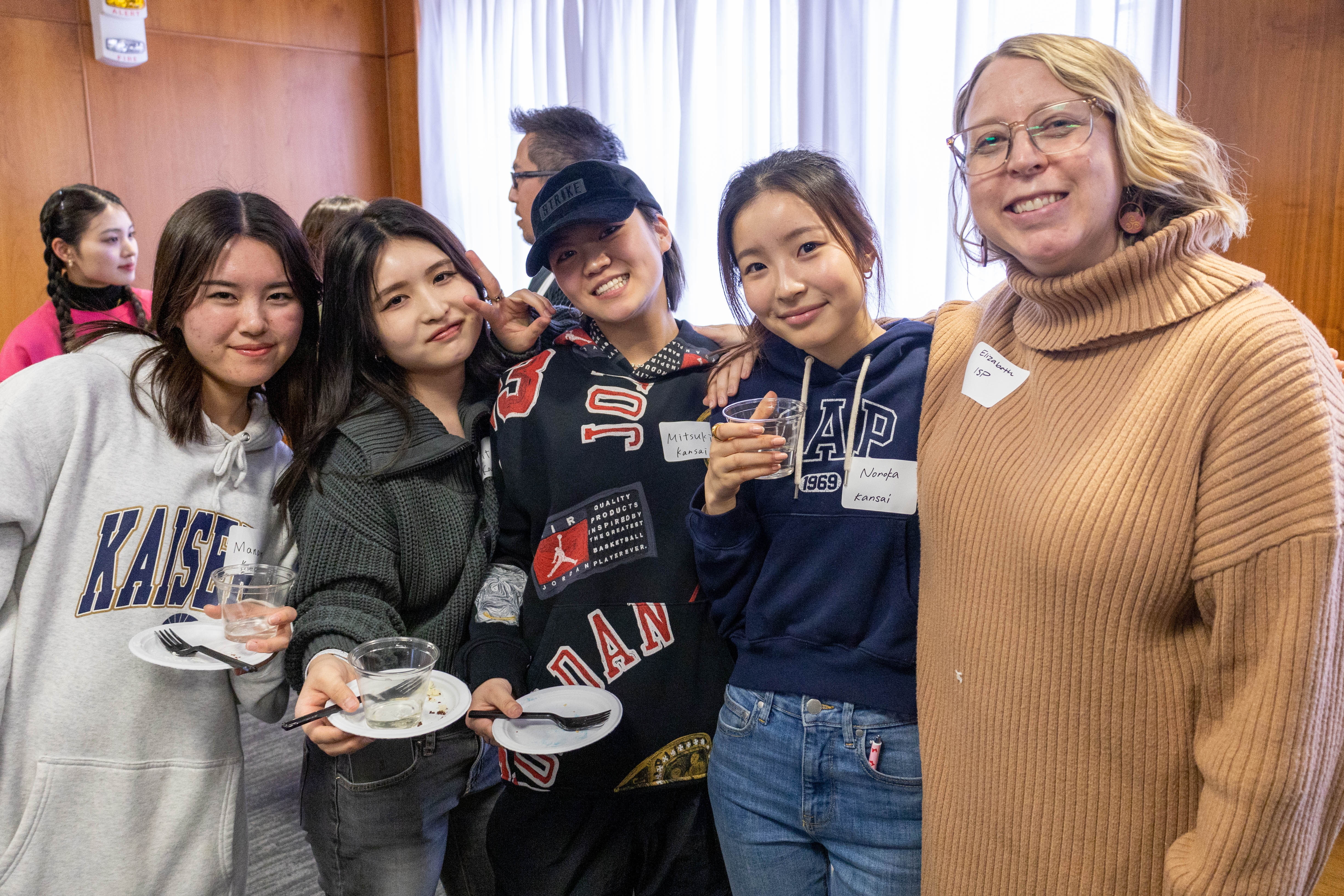 Kansai students with ISP staff