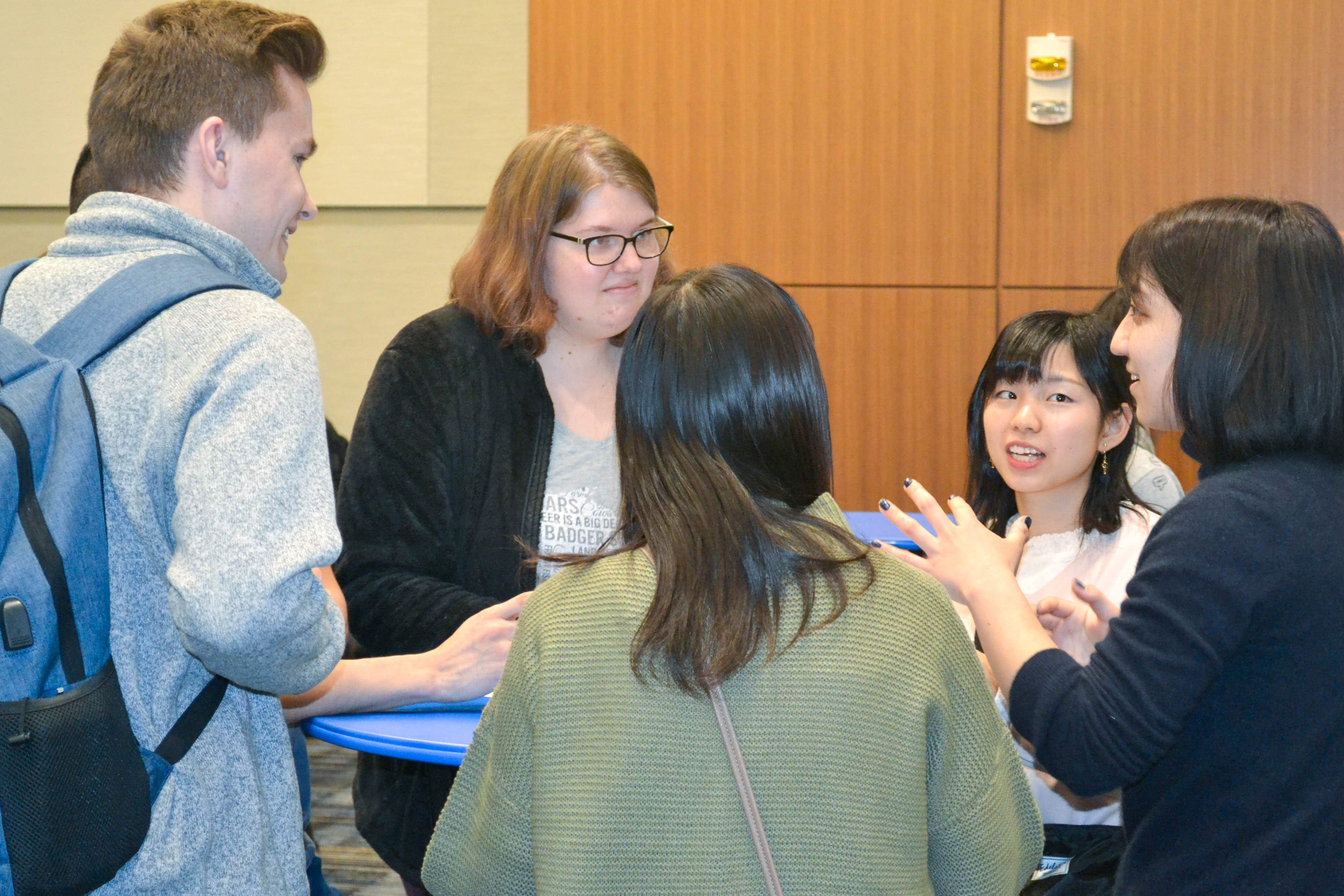 Kanagawa program students chatting with KU students